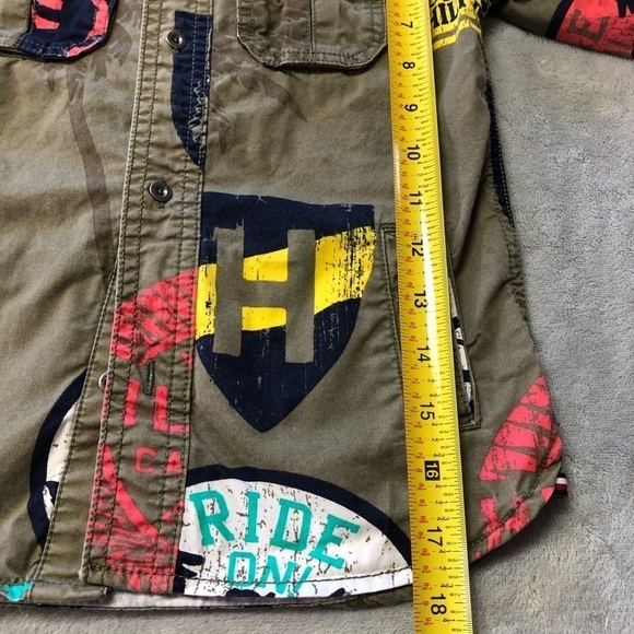 Tommy Hilfiger Army Green Grafitti Logo Style Button Down Shirt XS - Picture 7 of 8